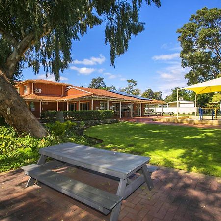 Hotel Banksia Tourist Park à Perth Extérieur photo